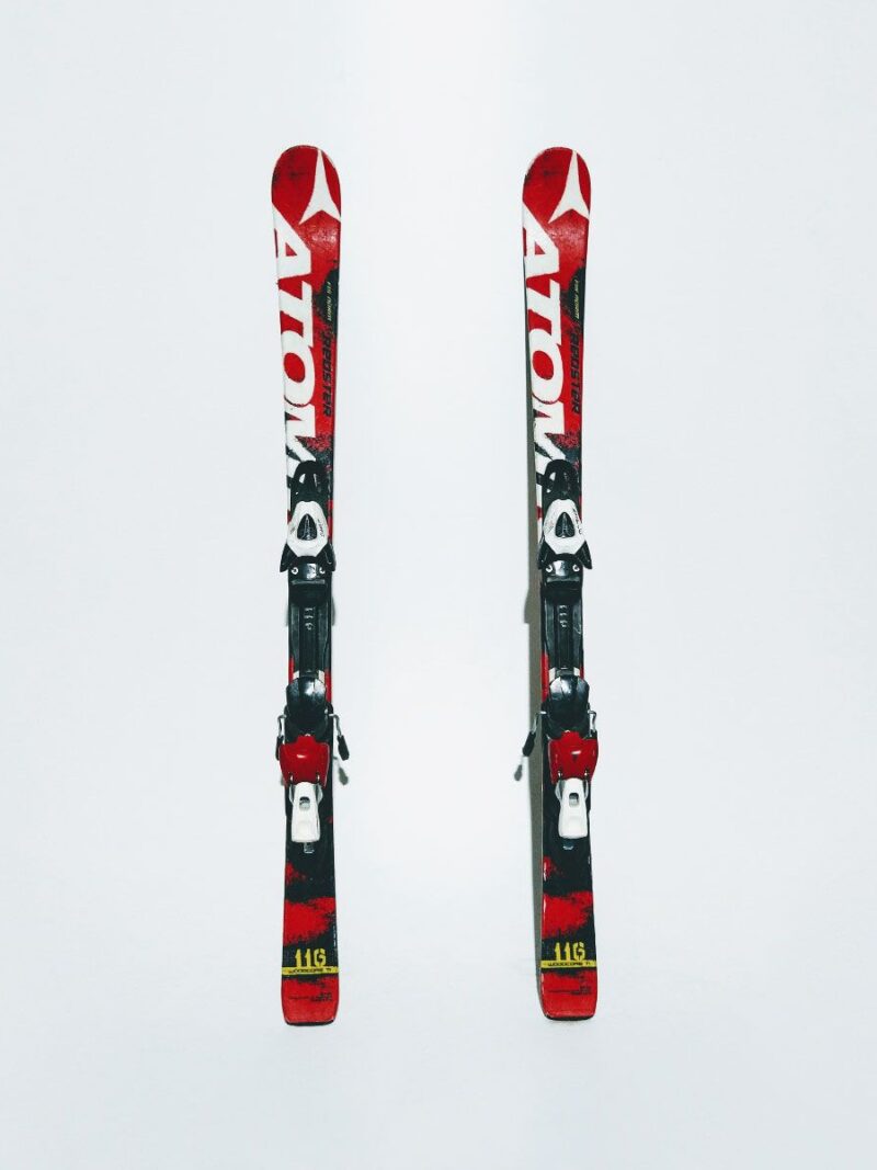Schiuri Atomic Redster FIS NORM Jr Rosii