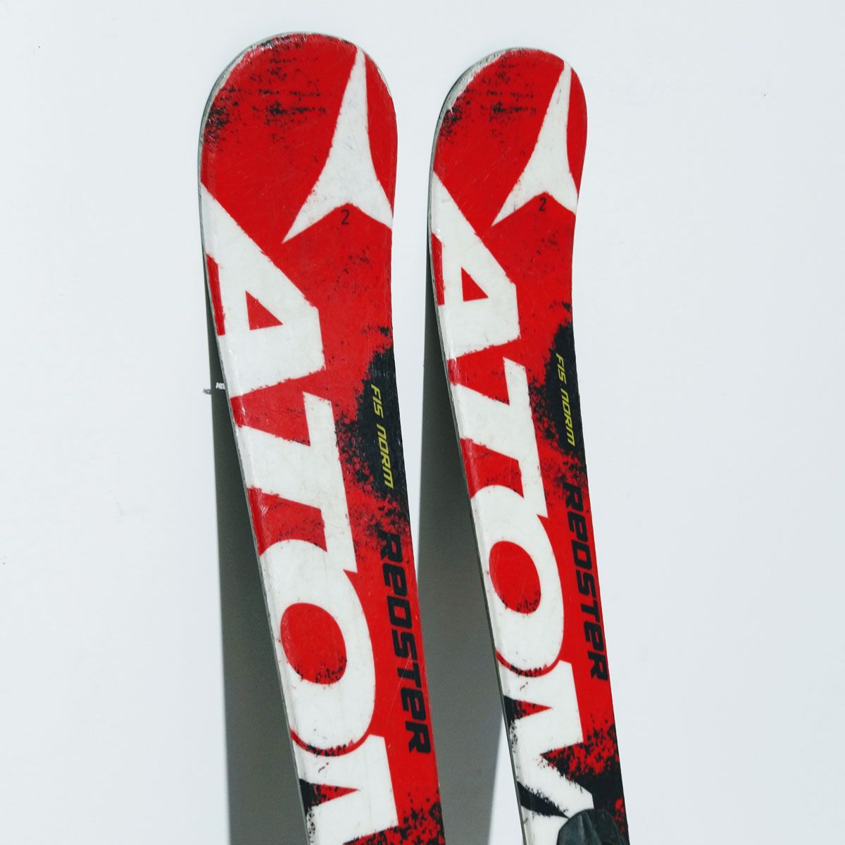 Schiuri Atomic Redster FIS NORM Jr Rosii