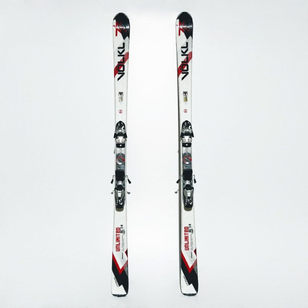 schiuri-volkl-unlimited-ac-7-4-1
