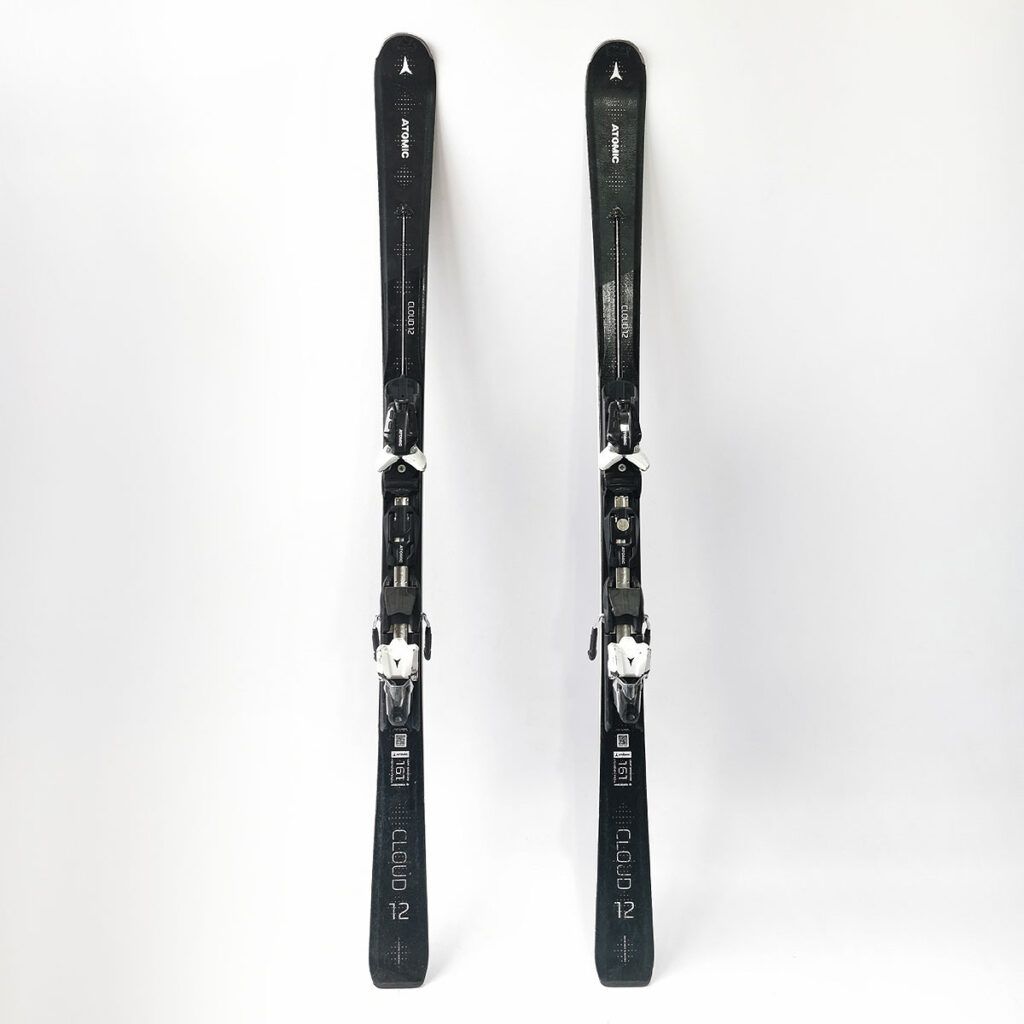 schiuri-atomic-cloud-12-black-2101