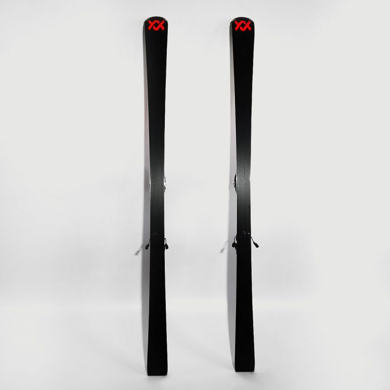 volkl-racetiger-gs18-2303 volkl-racetiger-gs18-2303